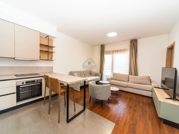 Trosoban dupleks stan 89 m²