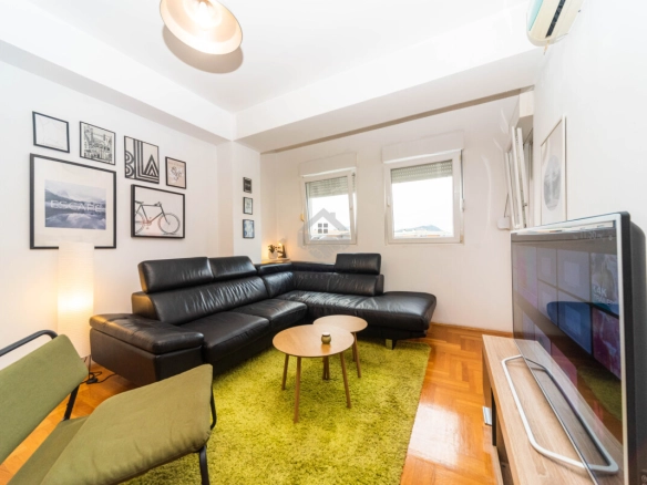 Jednosoban namješten stan 52 m²
