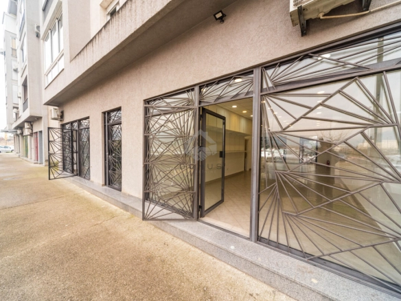 Poslovni prostor 120 m²