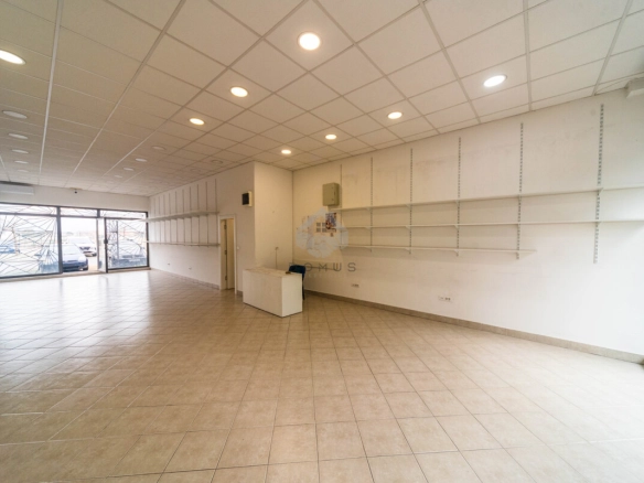 Izdavanje: Poslovni prostor 120 m² – Stari aerodrom, Podgorica — fotografija 3
