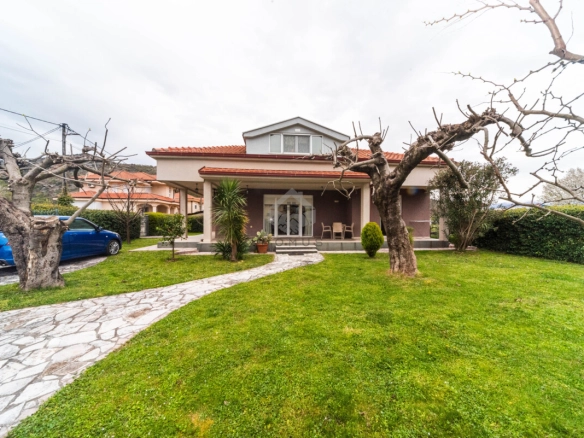 Porodična kuća 200 m² na placu 500 m²