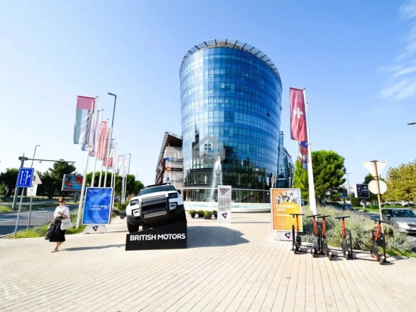 Kancelarijski prostor 263 m²