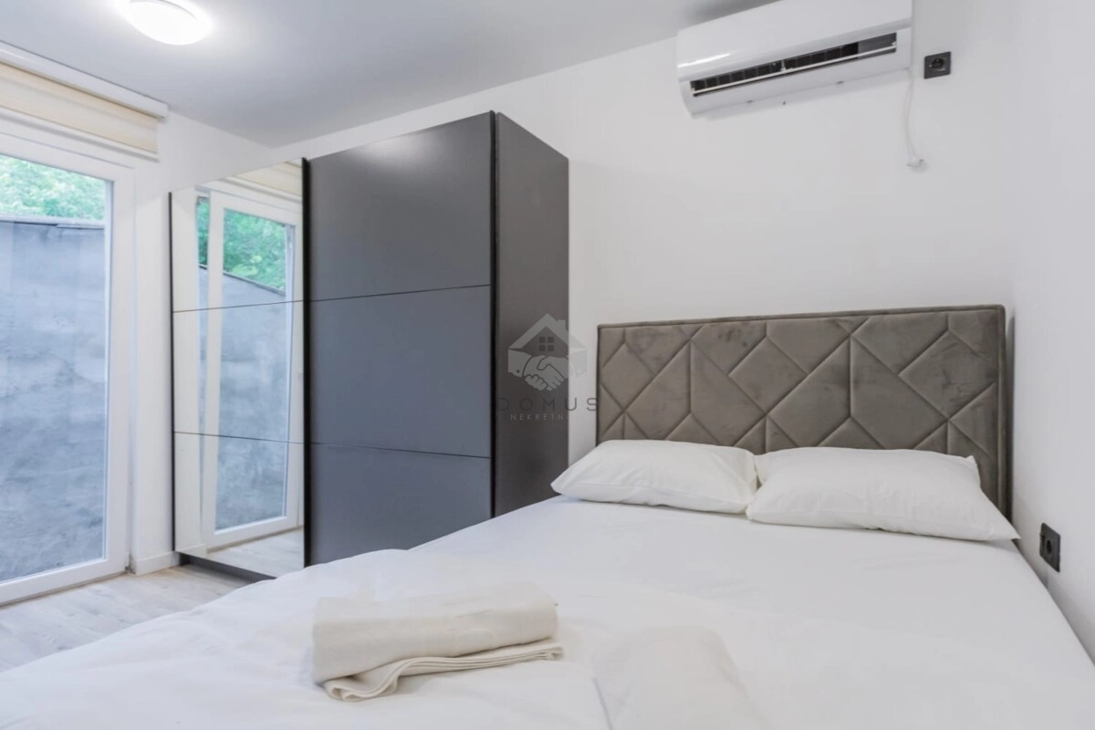 Izdavanje: Kuća 300 m² – Markovići, Budva — fotografija 5