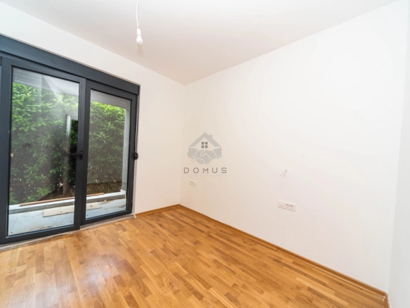 Jednosoban stan 44 m² + parking, Zabjelo – Podogrica