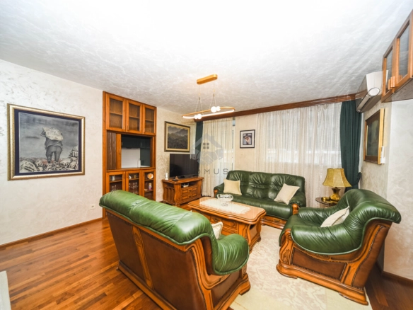 Dvosoban stan 73 m²