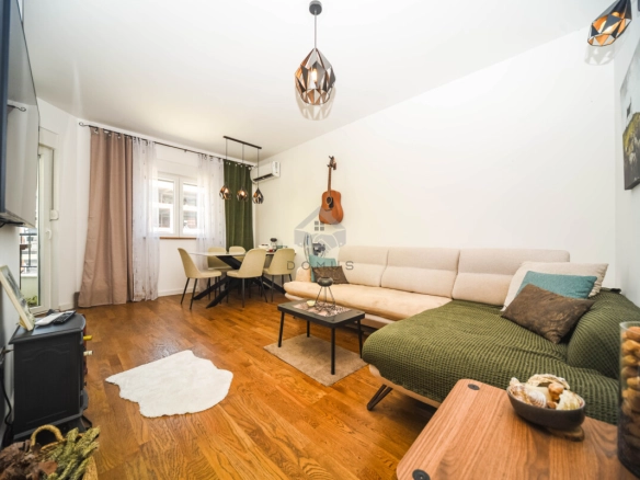 Jednosoban polunamješten stan 44 m²
