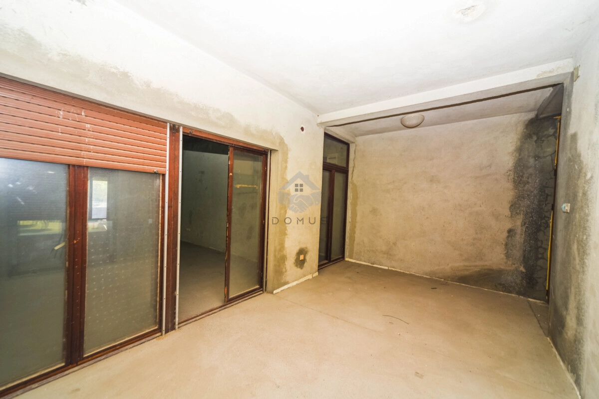 Poslovni-objekat-300-m²-na-placu-300-m²-Zabjelo-–-Podgorica-13 Izdavanje: Poslovni prostor 300 m² – Zabjelo, Podgorica — fotografija 14