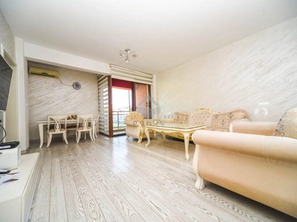 Trosoban stan 95 m² + parking