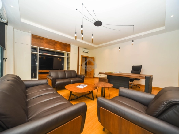 Luksuzno opremljena kancelarija 103m² + 2 garaže – Atlas Capital – Podgorica