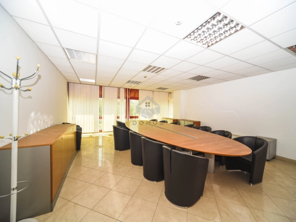 Poslovni prostor 414 m²