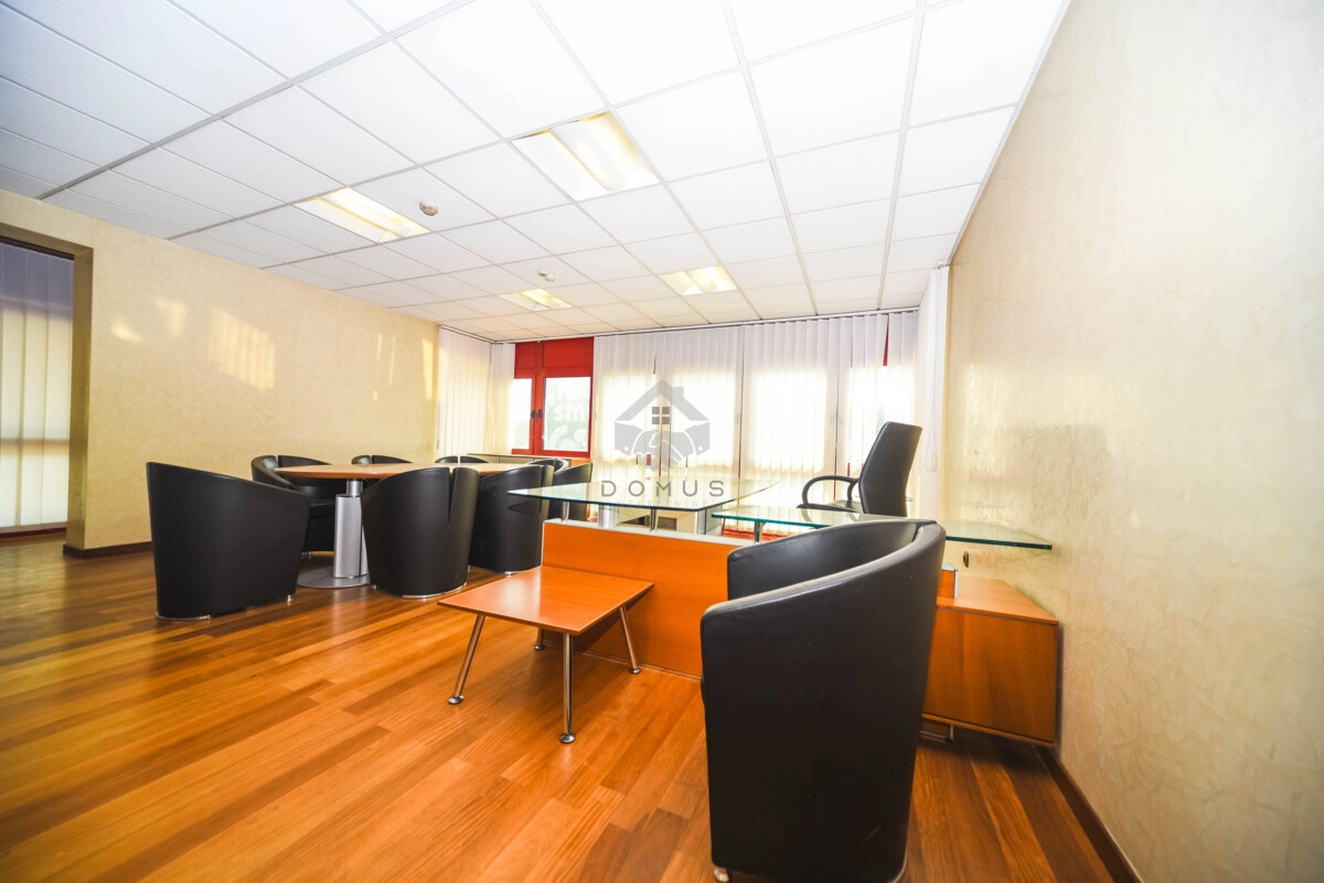 Poslovni-prostor-414-m²-Preko-Morace-–-Podgorica-14 Poslovni prostor na Trgu Vektre, Preko Morače, Podgorica — fotografija 15