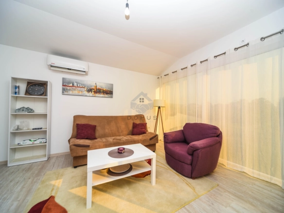 Jednosoban stan 55 m² + parking