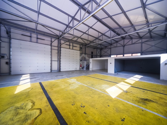 Magacinski prostor 320 m² u Zagoriču, Podgorica — fotografija 5