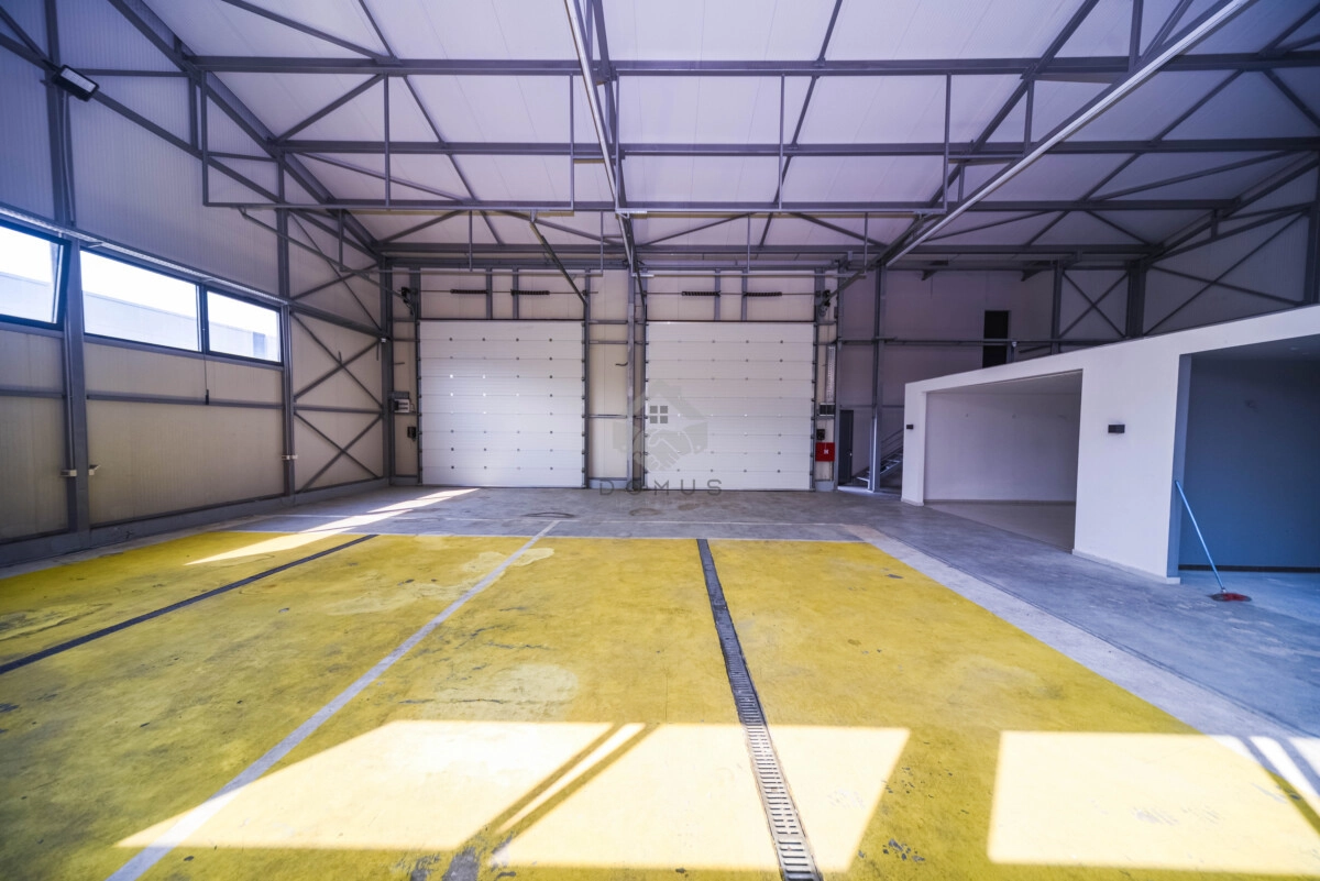 Magacin-320-m²-parking-Zagoric-–-Podgorica-5 Magacinski prostor 320 m² u Zagoriču, Podgorica — fotografija 6
