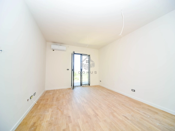 Dvosoban stan 64 m²