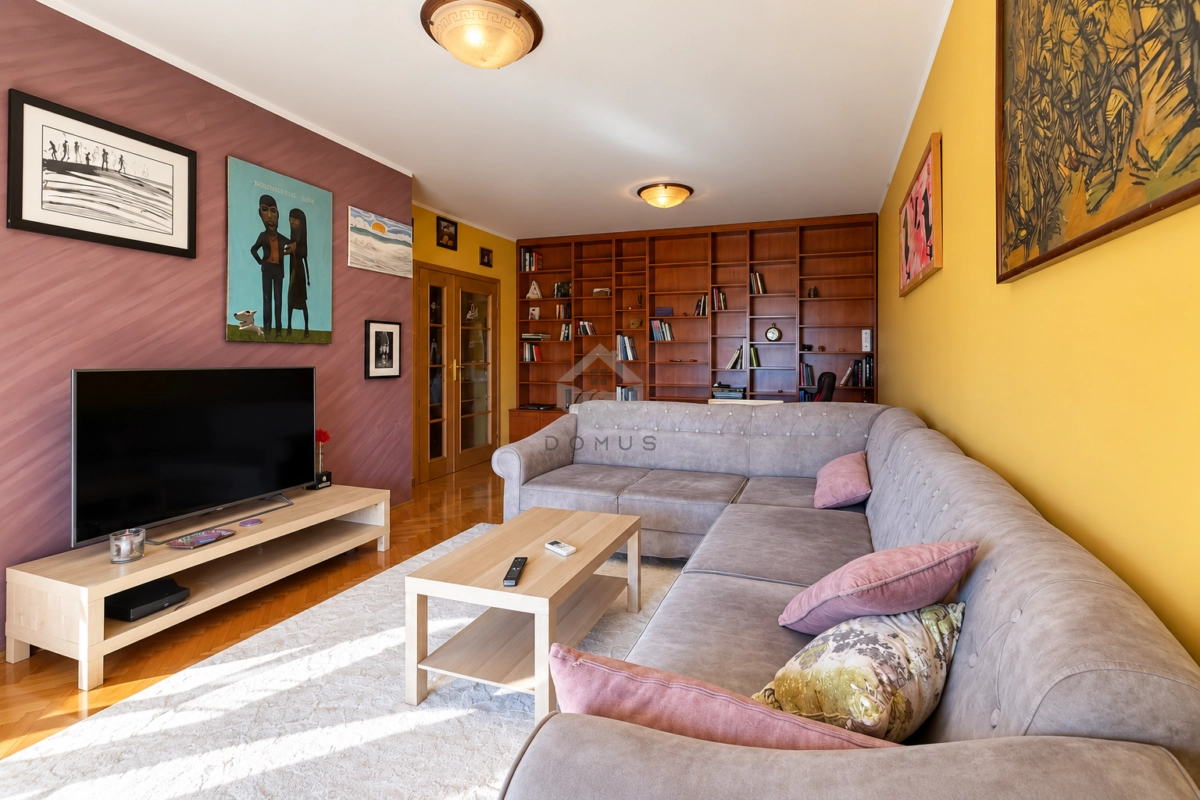 Trosoban-namjesten-stan-88-m²-Blok-VI-–-Podgorica Trosoban namješten stan 88 m²