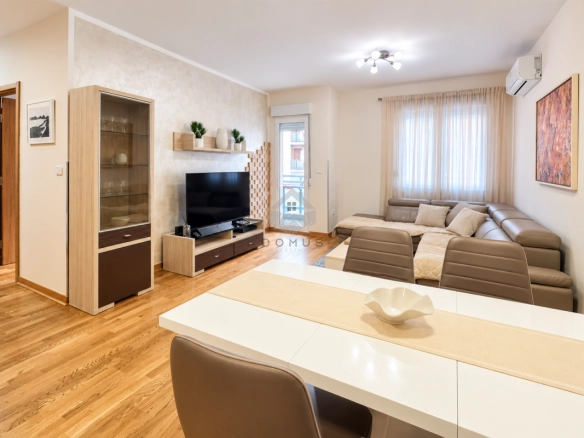 Izdavanje: Dvosoban stan 65 m² – City kvart, Podgorica — fotografija 5