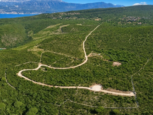 Plac 61.033 m² – Rose, Herceg Novi — fotografija 2