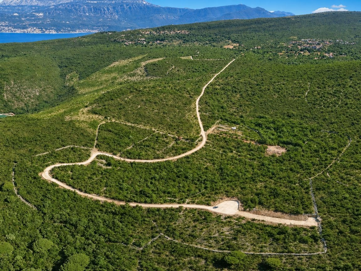 Plac 61.033 m² – Rose, Herceg Novi — fotografija 2