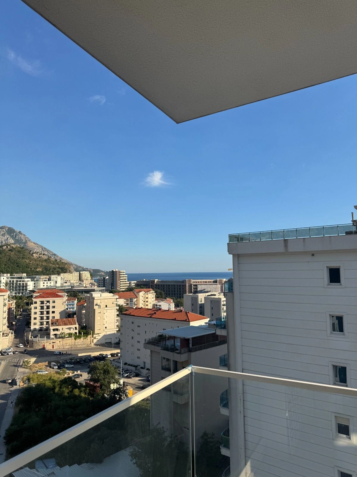 f3053e02-86b4-4d7e-805b-aac5b8a51506 Dvosoban stan sa pogledom na more u Bečićima, Budva — fotografija 7