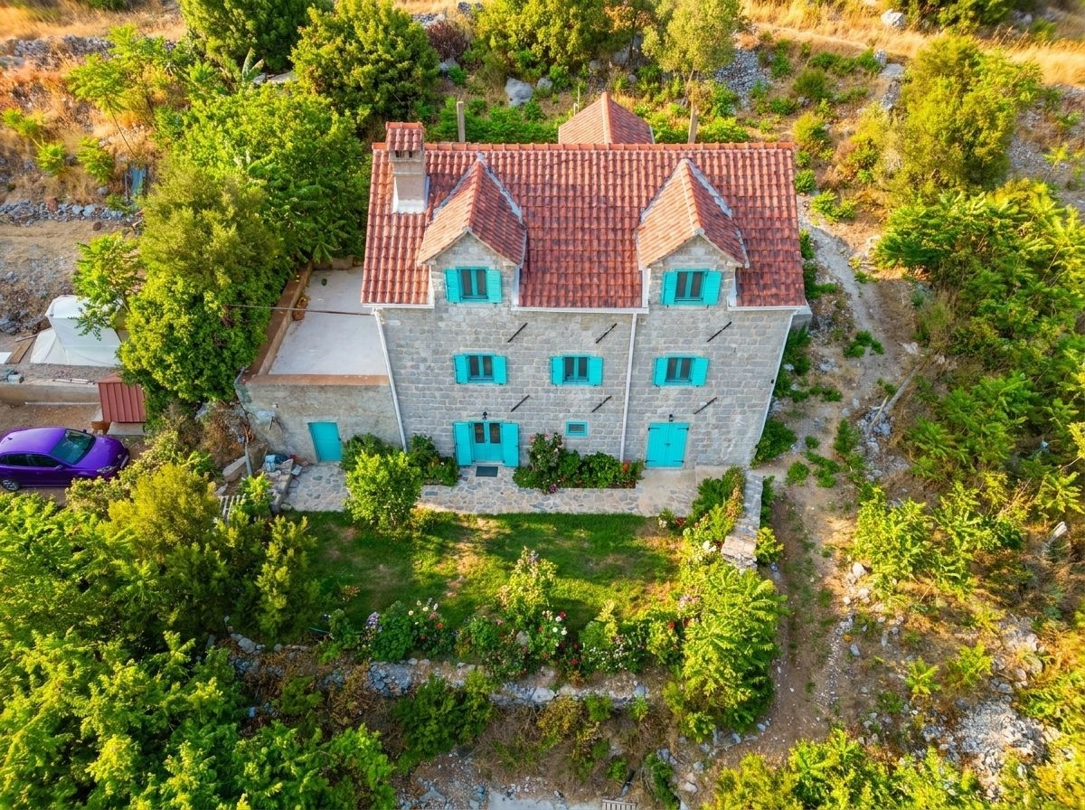 3e87a728-e777-49de-bbb3-1369f05e55ba Kuća 138 m² – Zagora, Kotor — fotografija 4