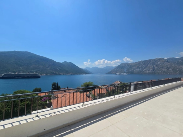 Jednosoban stan 58 m² – Dobrota, Kotor — fotografija 7