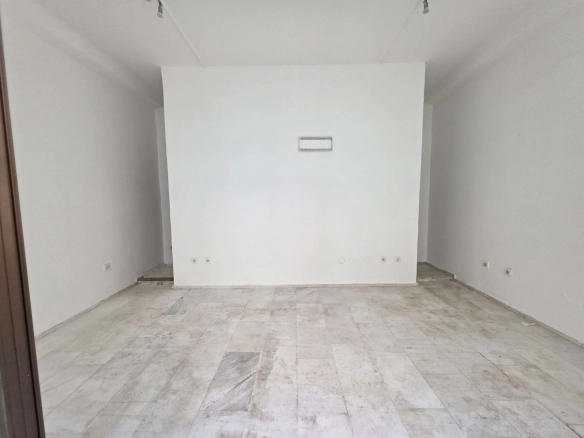 Poslovni prostor 18 m² u centru Budve — fotografija 8
