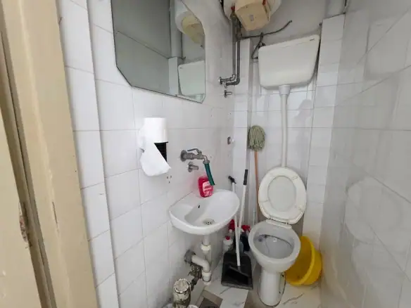 Poslovni prostor 18 m² u centru Budve — fotografija 21