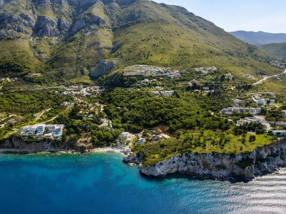 Plac 1.430 m² – Reževići, Budva — fotografija 2