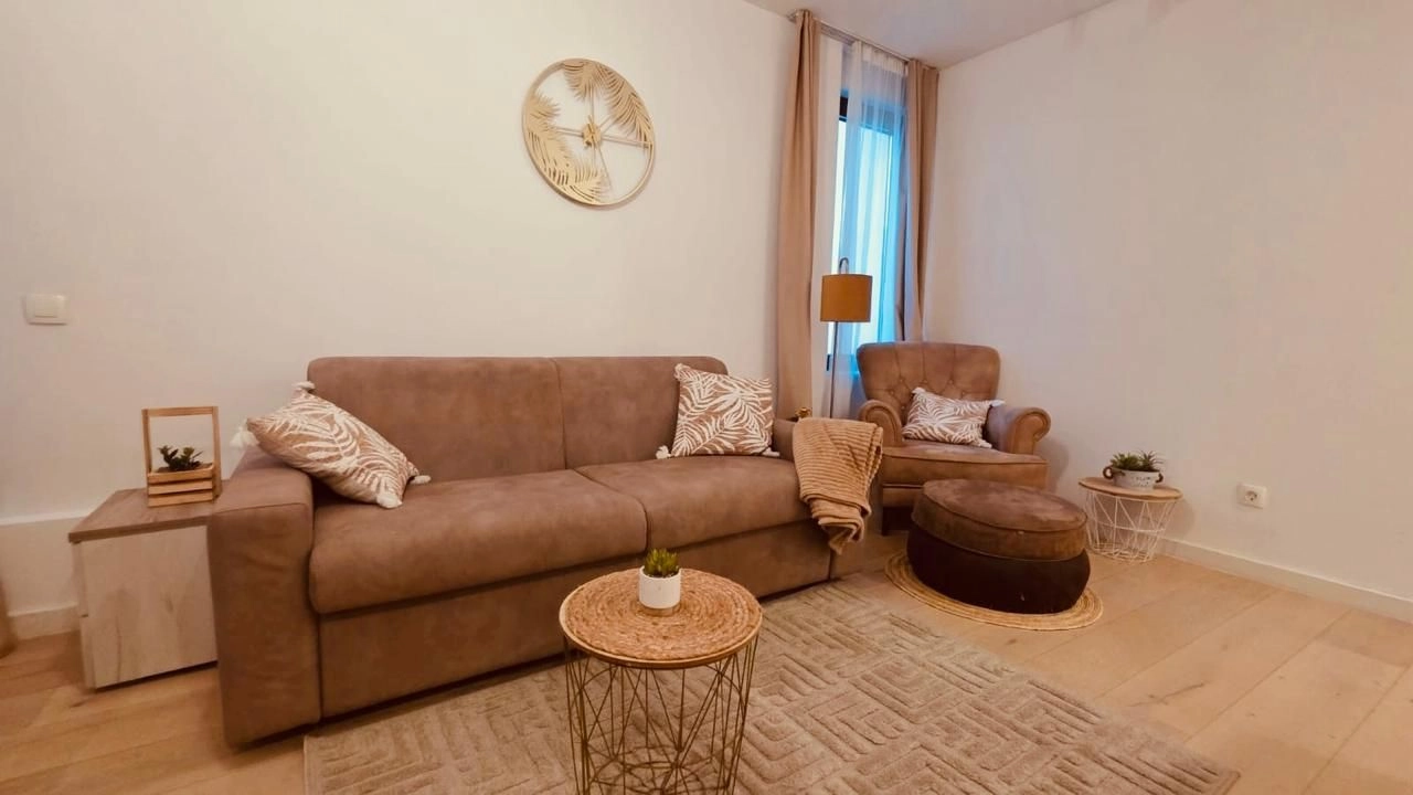 0cb1fb5b-e54f-41df-9610-1ffc11b2166b Izdavanje: Jednosoban stan 75 m² – Mažina, Tivat — fotografija 6