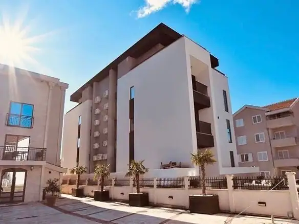 Izdavanje: Jednosoban stan 45 m² – Mažina, Tivat — fotografija 2