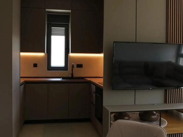 Namješten jednosoban stan u novogradnji, Podgorica — fotografija 7