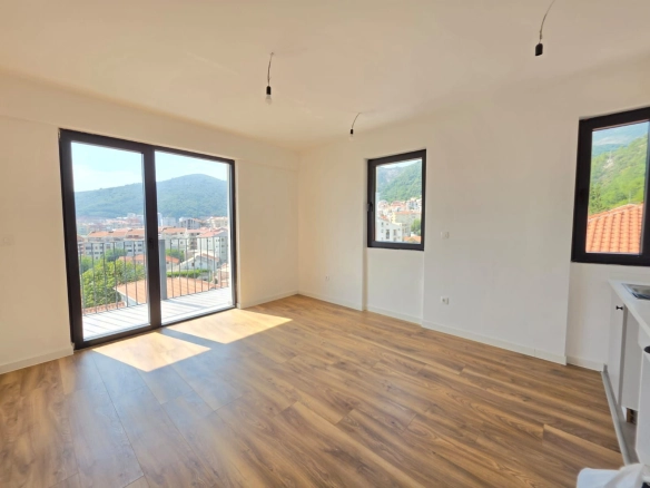 Dvosoban stan 47 m² – Podkošljun, Budva