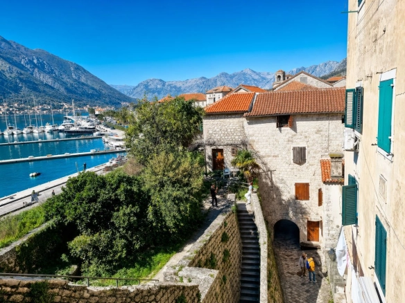 Jednosoban stan 42 m² – Stari Grad Kotor, Kotor — fotografija 4