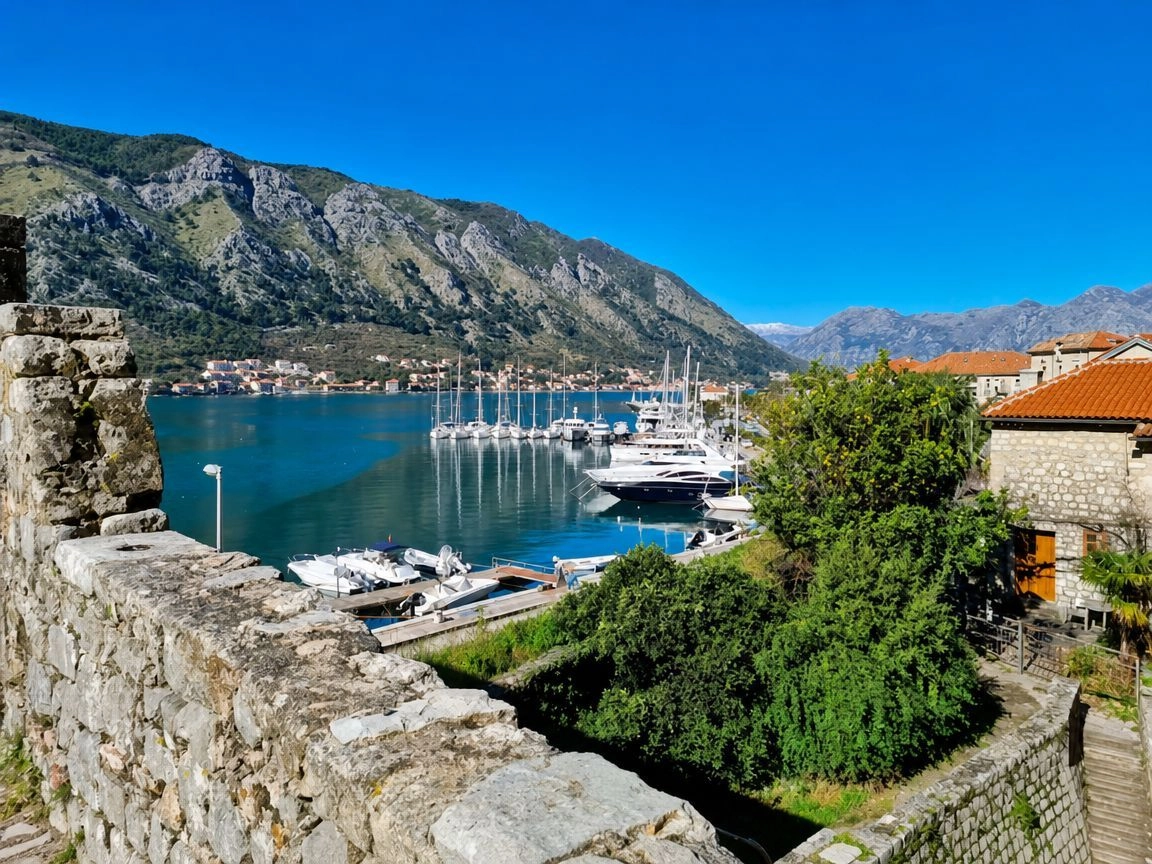 cb2751b7-bdf3-4d3f-bf0f-595793b9290a Jednosoban stan 42 m² – Stari Grad Kotor, Kotor — fotografija 12