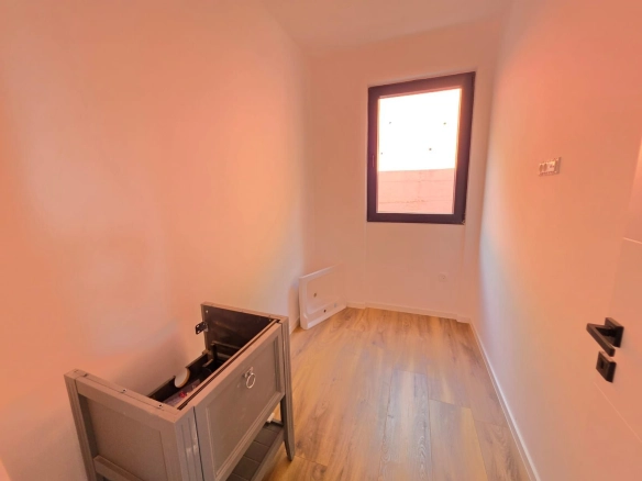 Dvosoban stan 42 m² – Podkošljun, Budva — fotografija 7