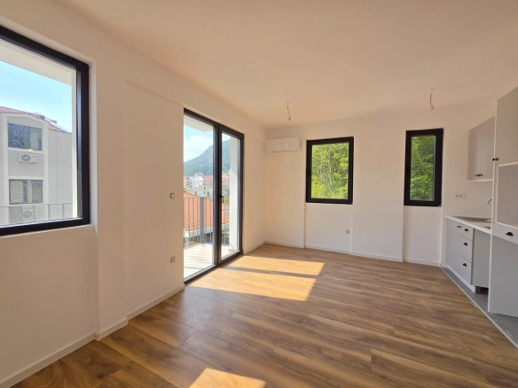 Jednosoban stan 36 m² – Podkošljun, Budva