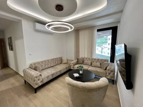 Izdavanje: Garsonjera 57 m² – Rafailovići, Budva