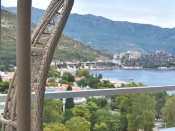 Jednosoban stan sa pogledom na more, Tre Canne, Budva — fotografija 2