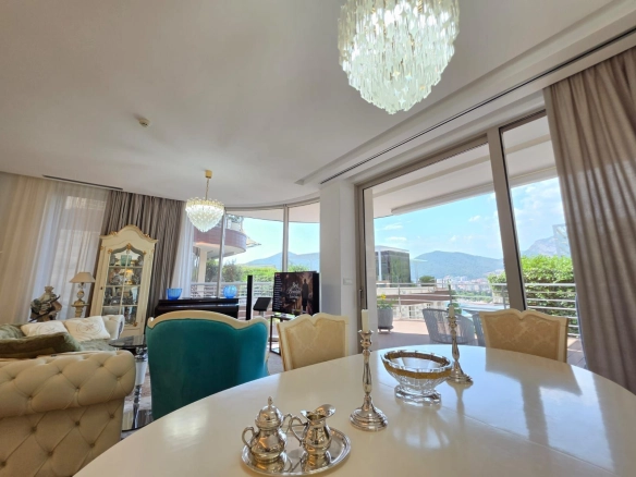 Dvosoban stan 160 m² – Budva — fotografija 4