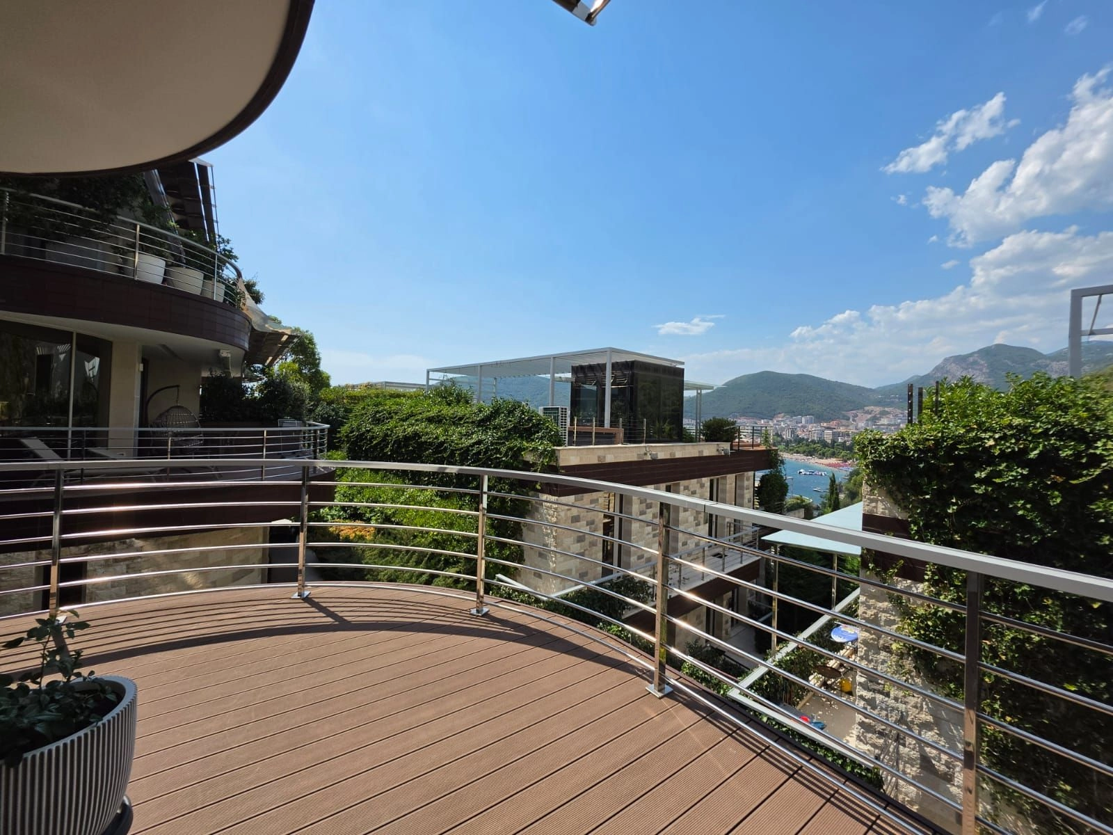 21645847-38fc-4f72-8fad-27a17d50dd3c Dvosoban stan 160 m² – Budva — fotografija 21