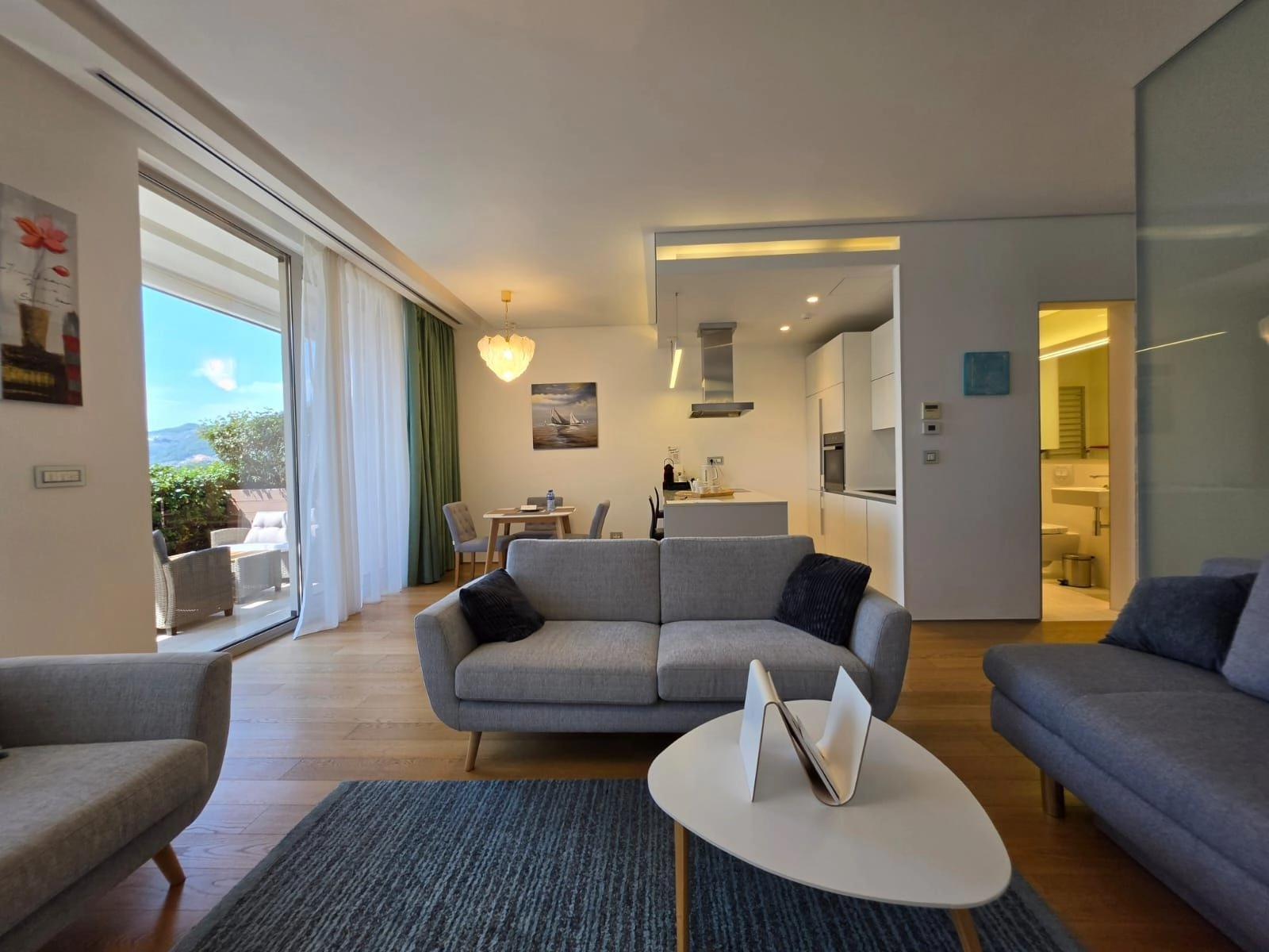 3bc2d443-5d56-49f2-bf58-096a3056b76c Jednosoban stan 94 m² – Budva — fotografija 4