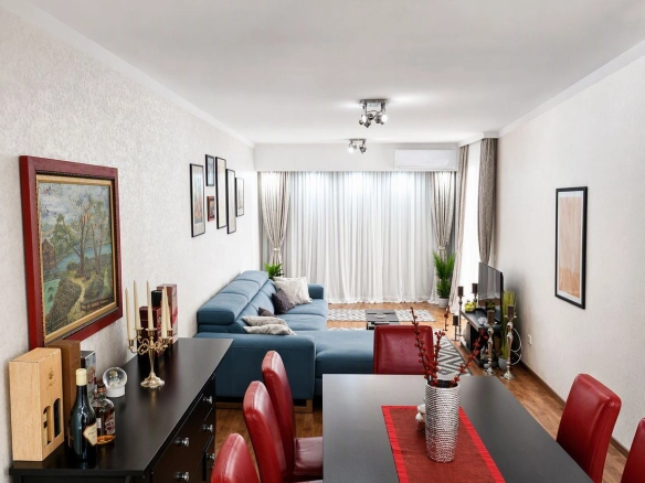 Trosoban stan 92 m² – Budva