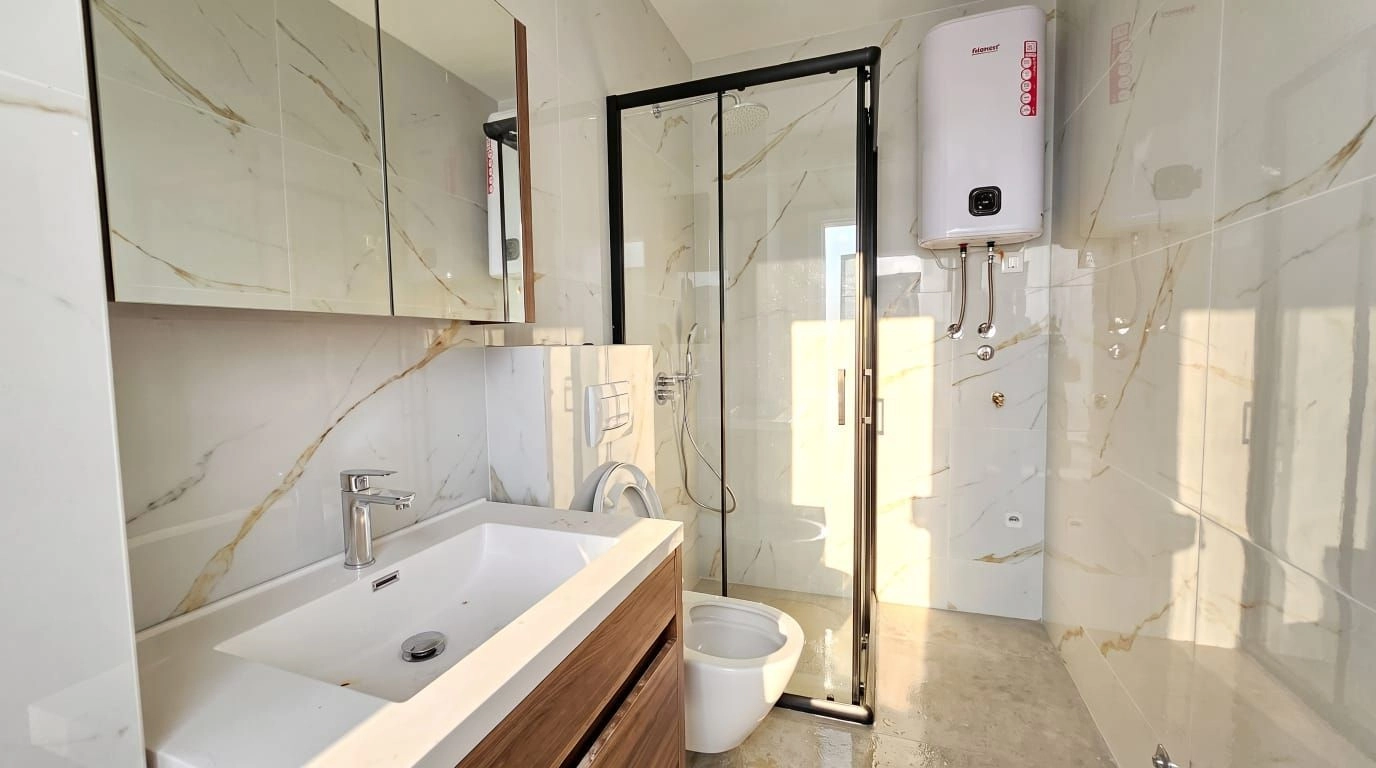 dc015a4e-5860-4e86-8ed4-e1f2c6b8942d Jednosoban stan 53 m² – Budva — fotografija 8
