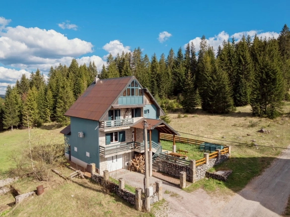 Kuća 200 m² – Žabljak