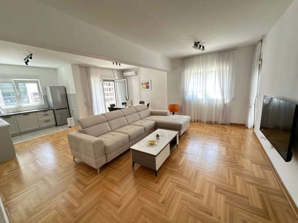 Izdavanje: Četvorosoban stan 129 m² – Rozino, Budva — fotografija 3
