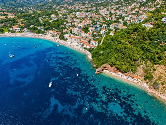 Plac 1.130 m² – Sveti Stefan, Budva