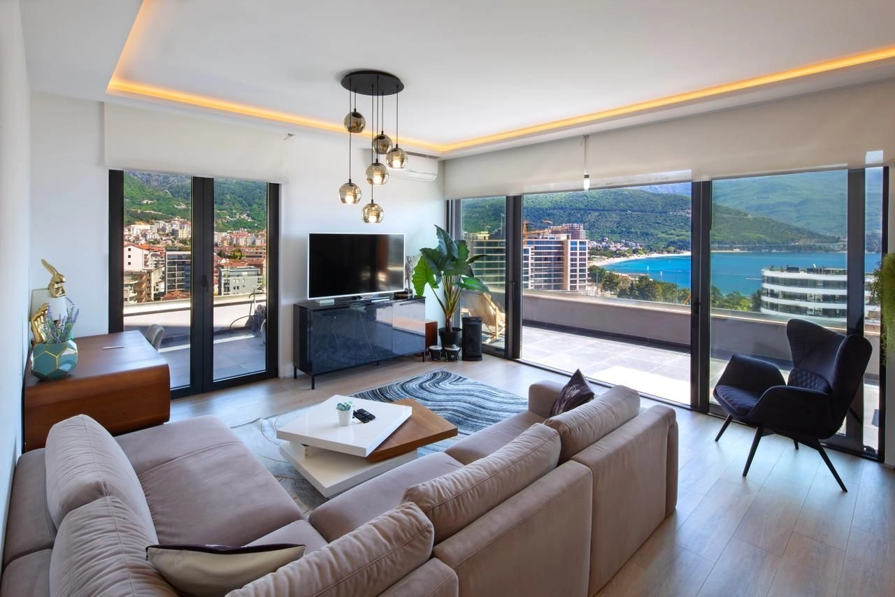 Trosoban stan 95 m² – Gospoština, Budva