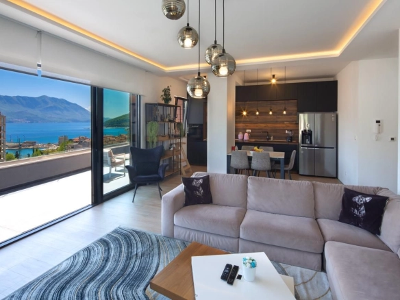 Trosoban stan 95 m² – Gospoština, Budva — fotografija 3