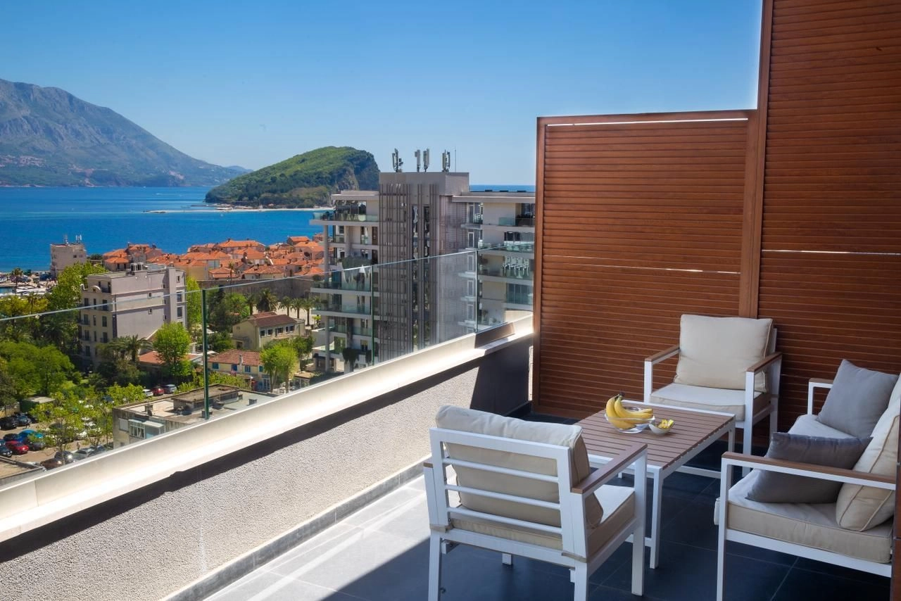 Trosoban stan 95 m² – Gospoština, Budva — fotografija 4